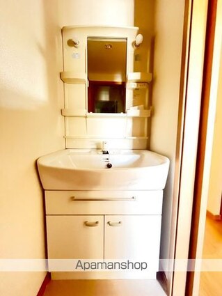 プレシャスコートＫ西浜[1LDK/46.37m2]の洗面所