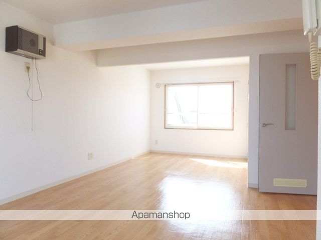ヒルクレスト栄通の内装写真