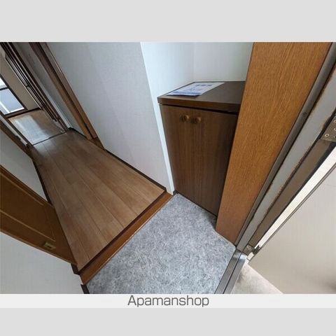 ロイヤルマンションみさきの内装写真