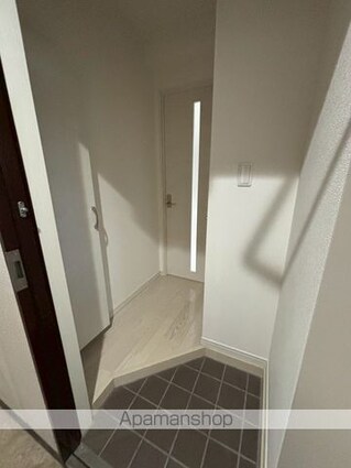 千葉県千葉市中央区本町１丁目[1DK/25.35m2]の玄関