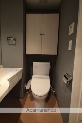 エルスタンザ下北沢[1R/32.65m2]のトイレ