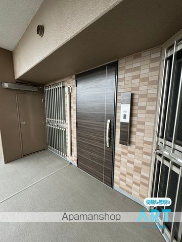 サーパス東石井レジデンスの玄関写真