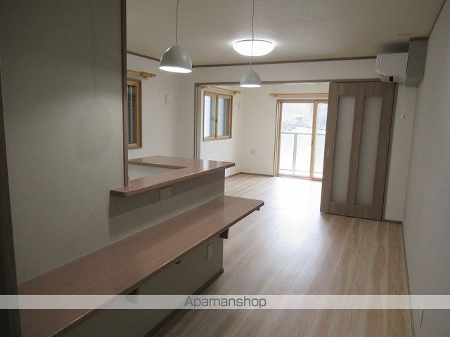 リヴェル紺屋町の内装写真