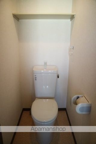 ロータリーマンション出口の内装写真