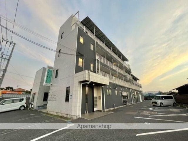 ダイキビルの玄関写真