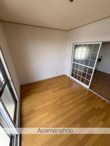 ビューラーシャトル パセリ館の内装写真