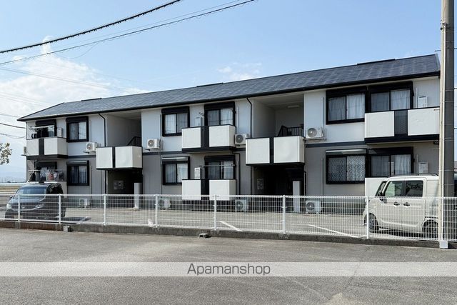 エスパシオ那賀川 B棟の外観写真