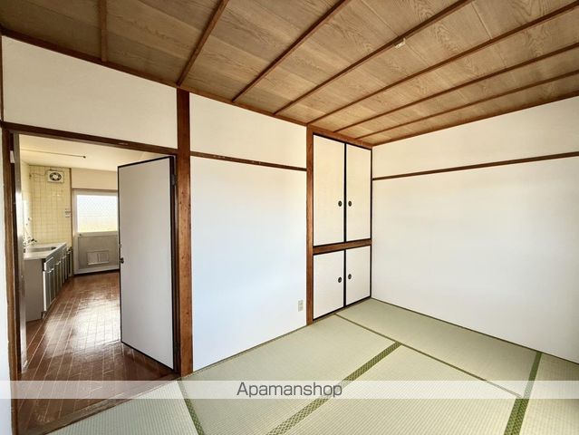 カルフールVの内装写真
