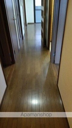 ガーデンクレス弐番館[2LDK/71m2]の内装1