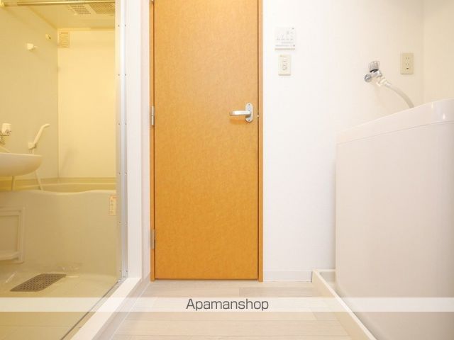 CANVASSすすきのの内装写真