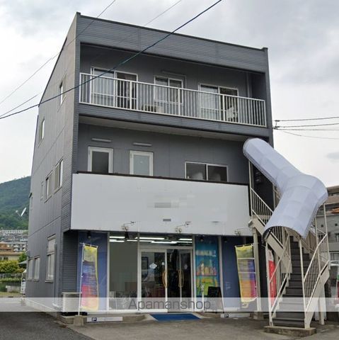 山沢ビルの外観写真
