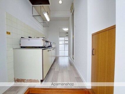 コーポヤマキ　Ｂ棟[1K/17.55m2]の玄関