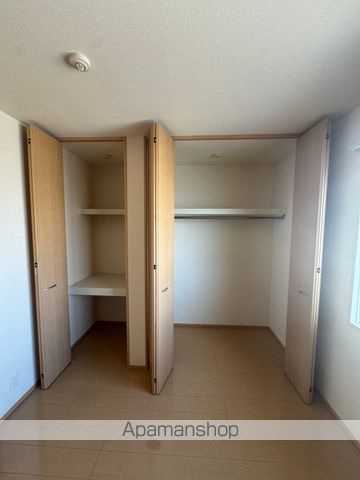 シャトル小松の内装写真