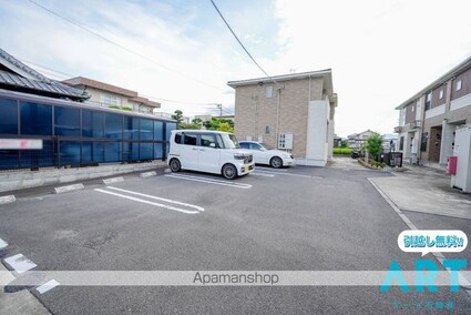 エル・クレール　Ⅰ[1LDK/36.41m2]の駐車場