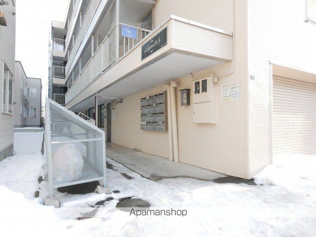 ラフォーレ36の玄関写真