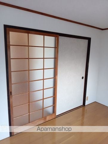 シャインハイツ西新の内装写真