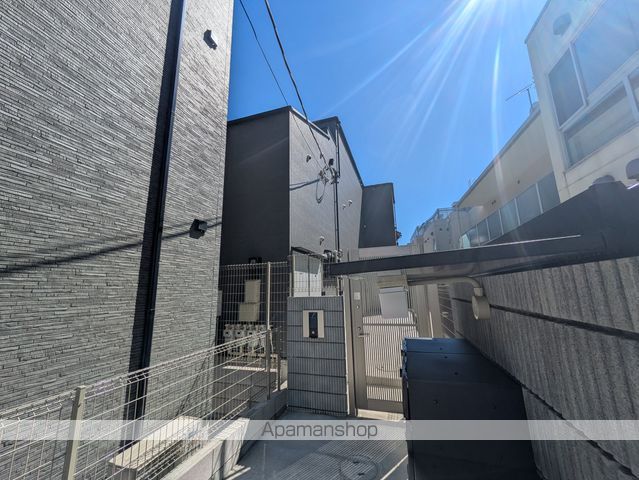 アーバングレイス東高円寺の玄関写真