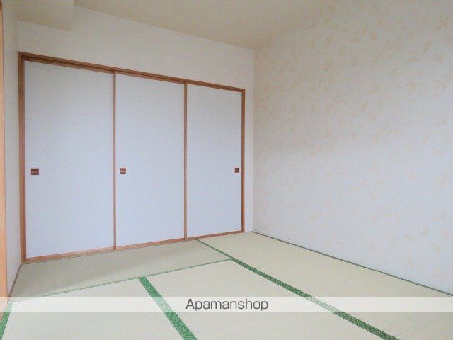 メゾンドインペリアルIIの内装写真
