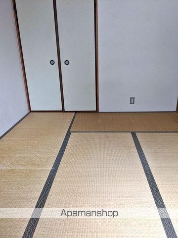 エル三津屋の内装写真