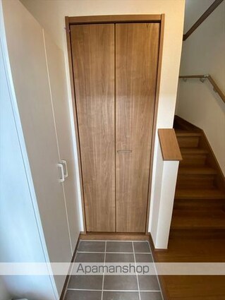 ヴァンクール鶴岡[1LDK/45.09m2]の玄関