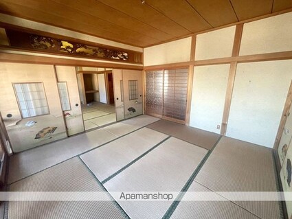 植柳下町１１９９貸家[7DK/385m2]の内装2