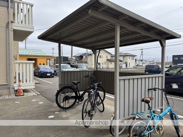 ラヴィアンローズ B棟のその他写真
