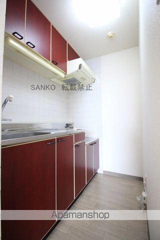 メゾンエクレーレ北37条の内装写真