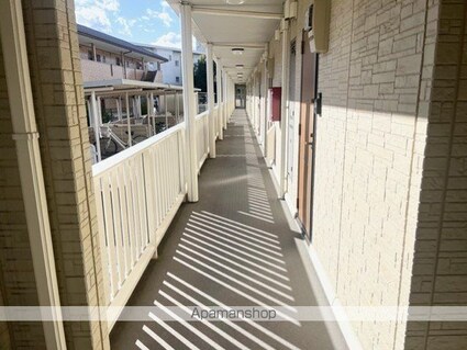 グランシャリオ[1K/30.03m2]のエントランス