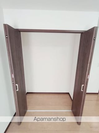 グランドハイツ西国立[2LDK/59.8m2]の収納