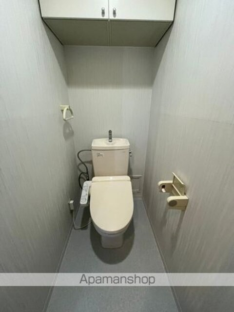 和歌山県和歌山市紀三井寺[2LDK/59.4m2]のトイレ