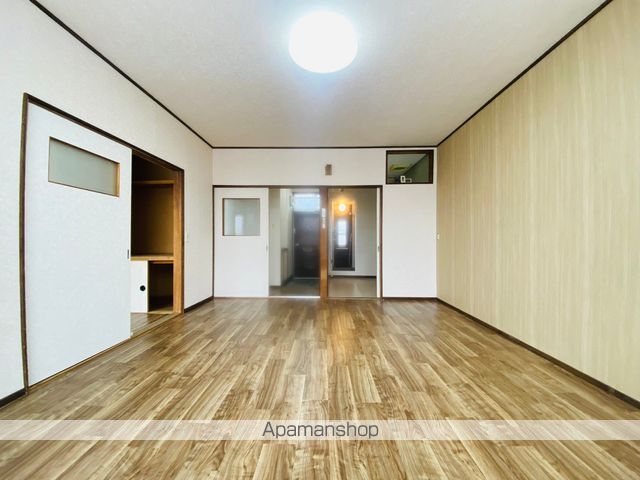 第一松葉マンションの内装写真