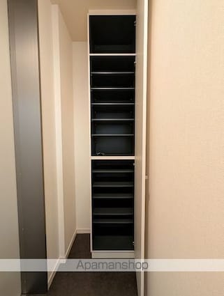 クレスト小門[1LDK/42.73m2]の玄関