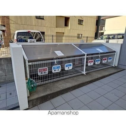 プラージュ大曽根[1LDK/32.17m2]の外観4