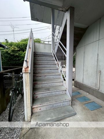 プラスハイツ日野の玄関写真