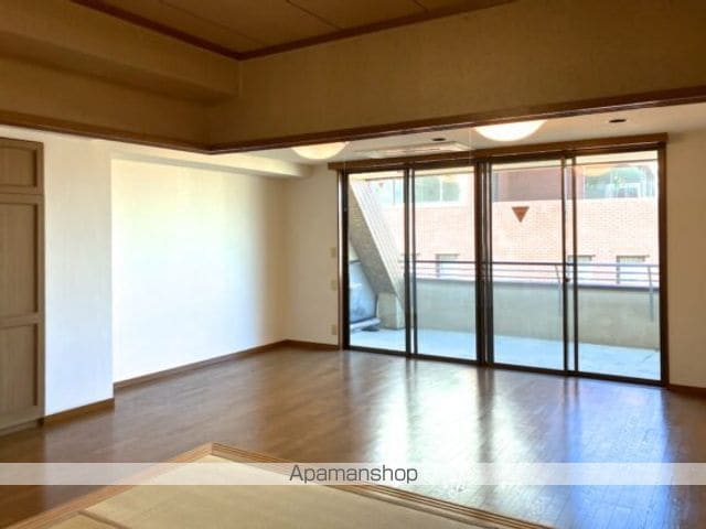 東京都立川市高松町３丁目[2LDK/101.5m2]のリビング・居間