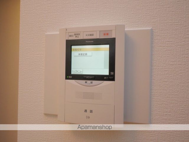 ブリリア中央図書館前の内装写真