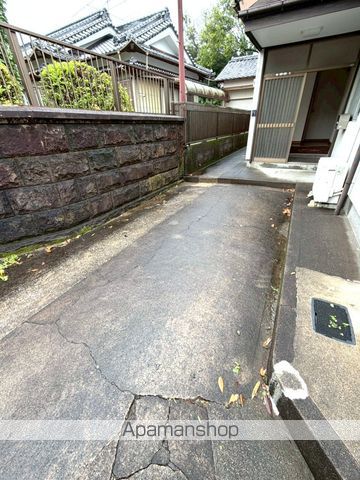 宮崎空港線 田吉駅 徒歩21分 1階建 築50年の玄関写真