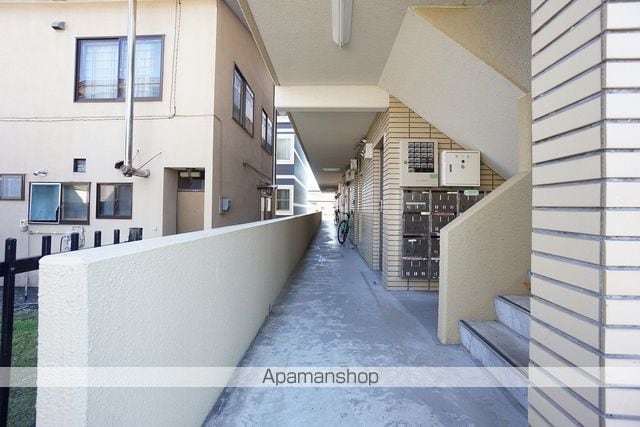 マルクエレガンス1の玄関写真