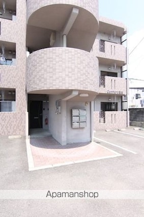 Ｃｏｍｆｏｒｔ道後[3LDK/70m2]のエントランス
