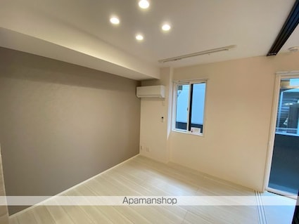 Ｄーカヴェリ本千葉[1LDK/45.78m2]のリビング・居間