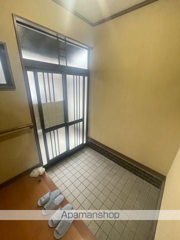尾崎町5丁目 6DK戸建の内装写真