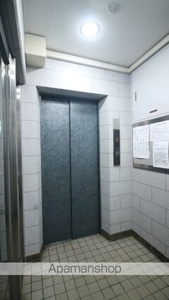 東京都武蔵野市境南町２丁目[1R/15.6m2]の共用部1