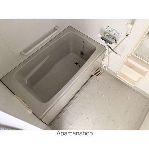 グリーンパーク西端の内装写真