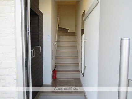 ランバーキャンプキタカミ[1LDK/50.75m2]の玄関