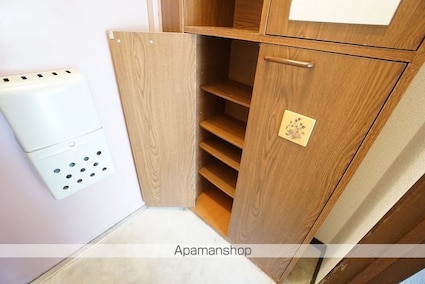 メゾン・ド・モアレ[1LDK/32.3m2]の収納