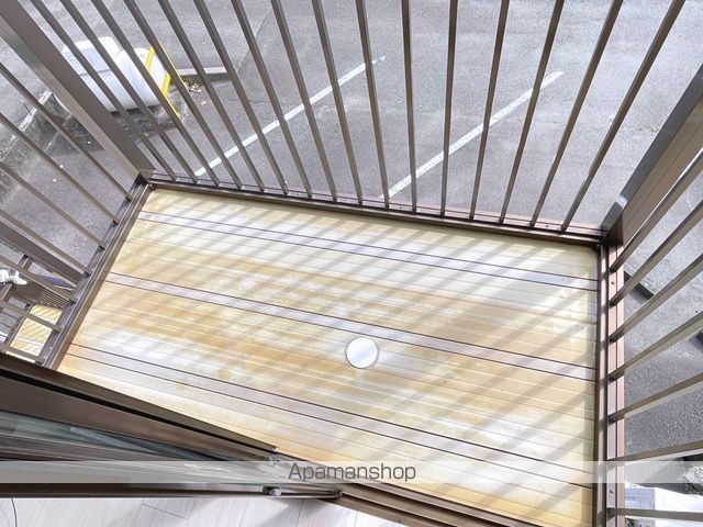 ハイネス小豆餅の内装写真