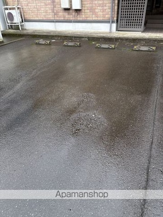 シェリー　西谷[1LDK/45.45m2]の駐車場