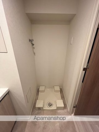 東京都新宿区百人町３丁目[2LDK/44.54m2]の内装1