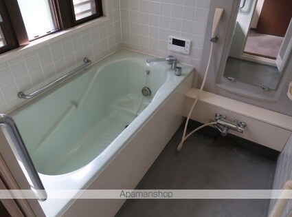 杉浦ビル[4LDK/102.04m2]のバス