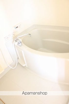 エステート三成Ｂ[2DK/40.92m2]のバス